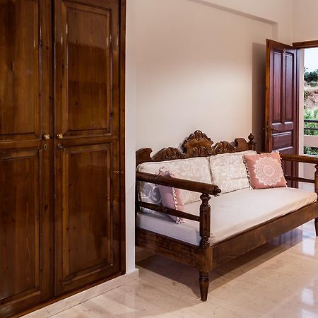 Merabello Apartments Agia Marina  Luaran gambar