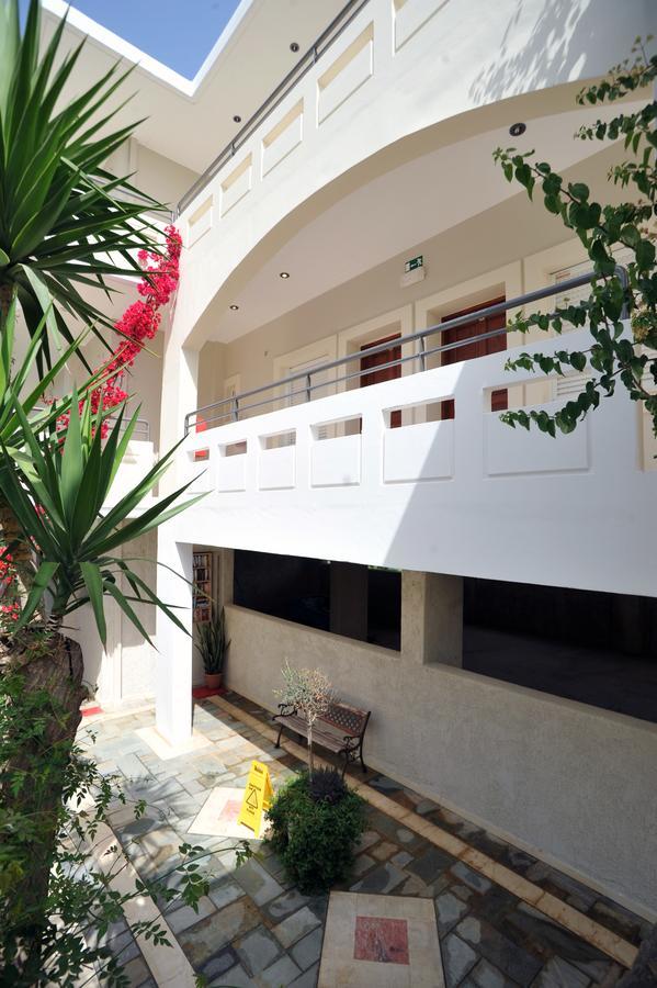 Merabello Apartments Agia Marina  Luaran gambar