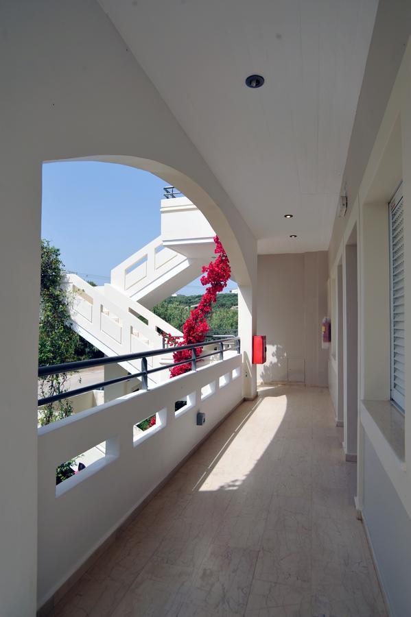 Merabello Apartments Agia Marina  Luaran gambar