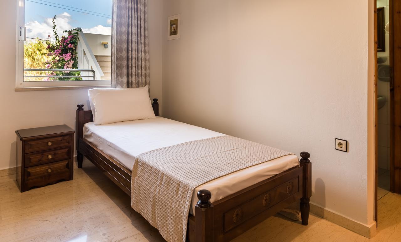 Merabello Apartments Agia Marina  Luaran gambar