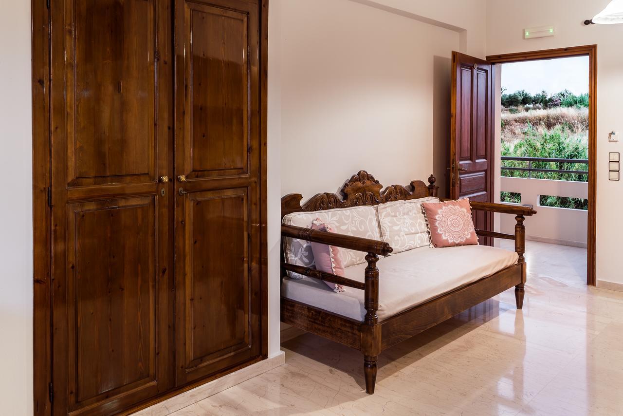 Merabello Apartments Agia Marina  Luaran gambar